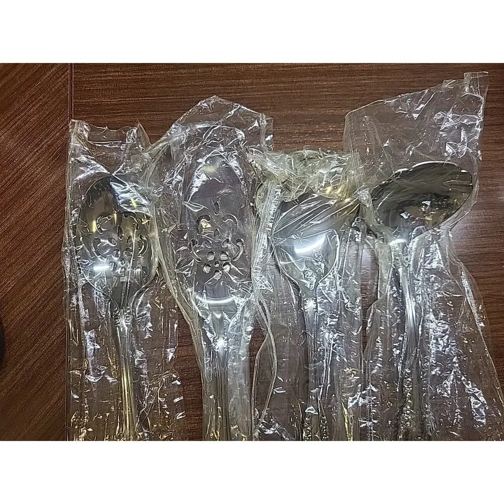 NEW Oneida Community Brahms Stainless Steel Serving 4 Piece SET NOS